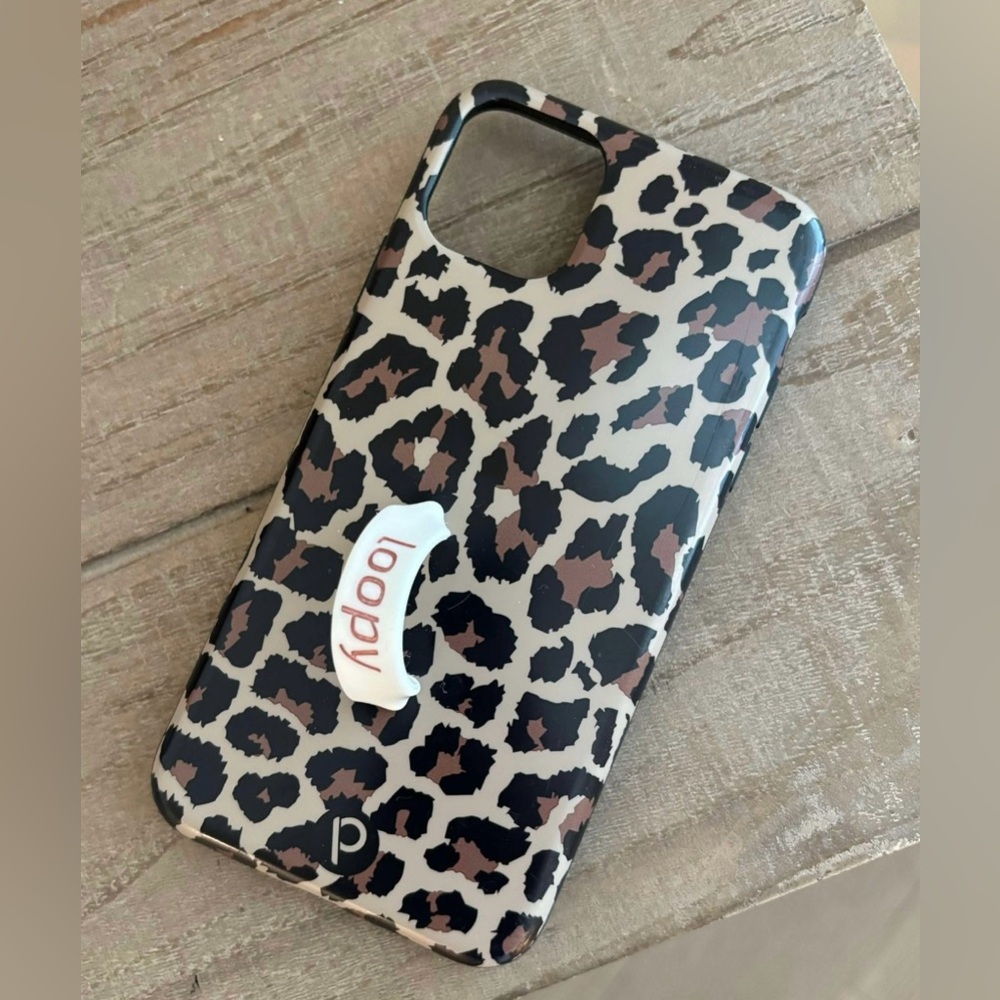 Loopy iPhone 11 Pro Max Leopard case